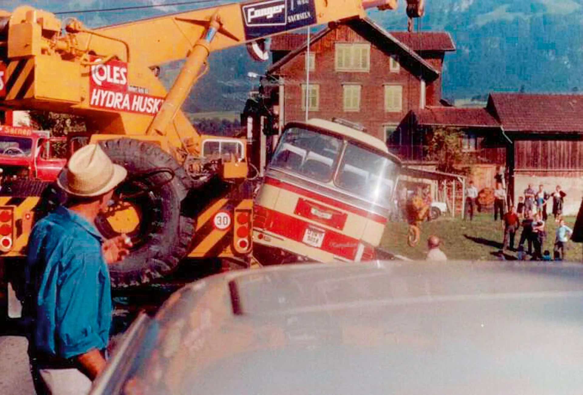 1967 — Coles Husky, der erste vollhydraulische Autokran mit 14 t Hubkraft.